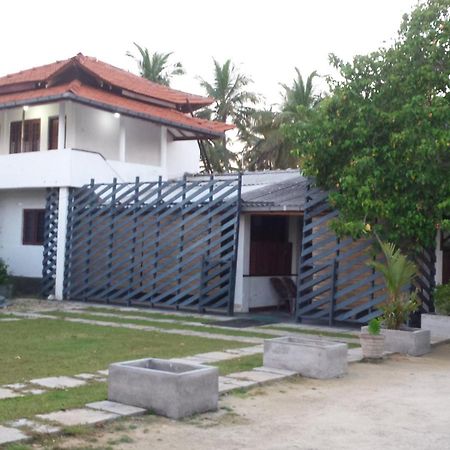 Anoleth Hotel Kalpitiya Exterior foto